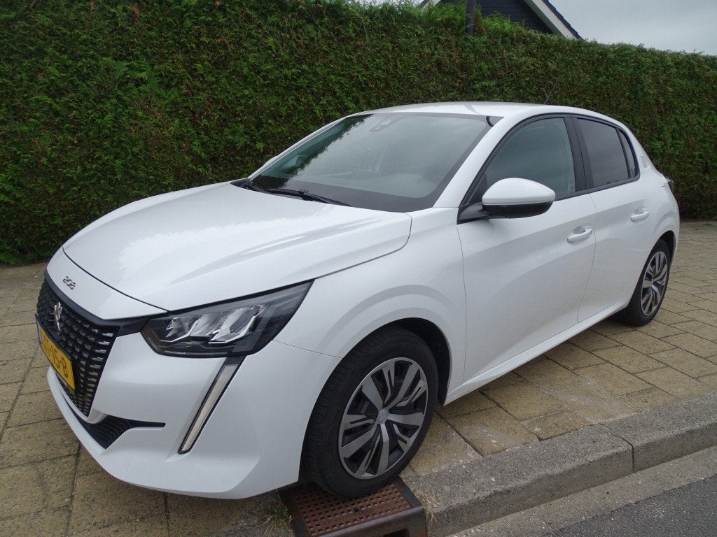 Peugeot 208 1.2 PT ACTIVE PACK 100pk-Cruise-MultiMedia-USB-, Voorwielaandrijving, 101 pk, Gebruikt, Euro 6