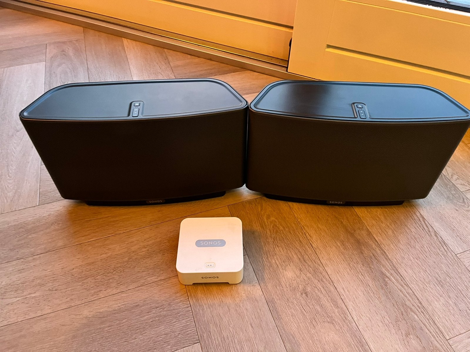 Sonos play 5 speakers