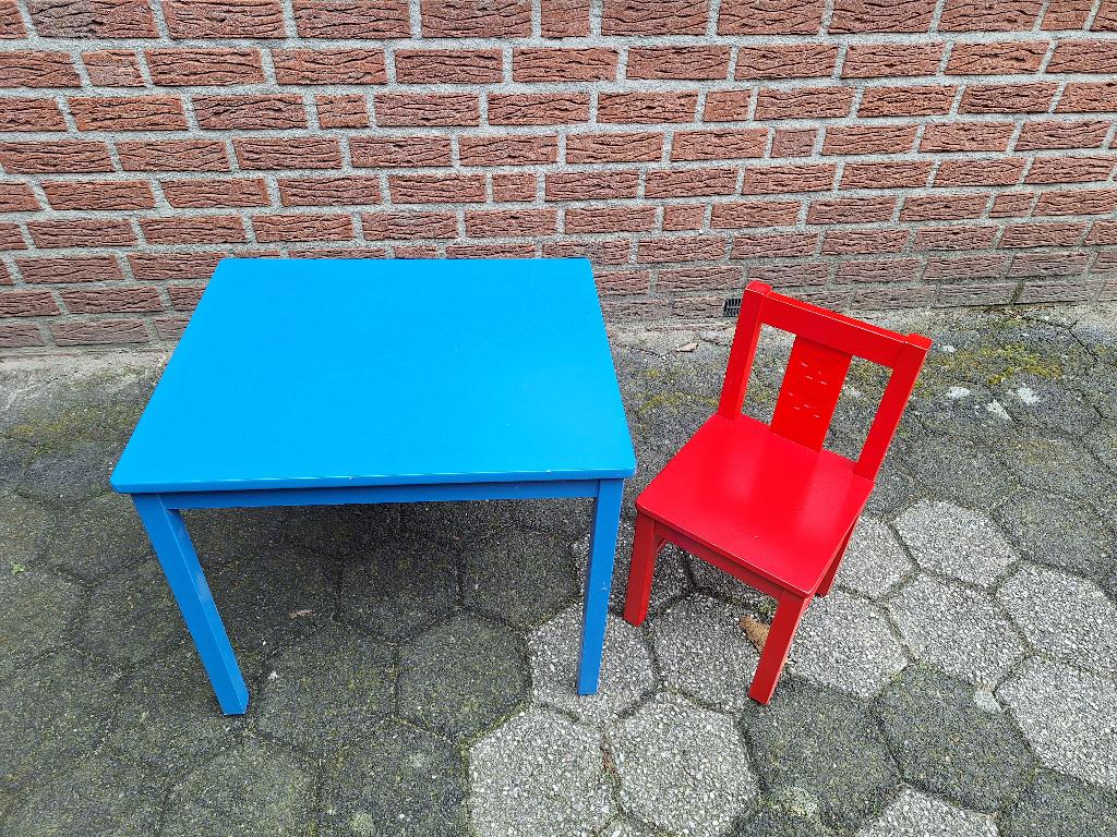Kindertafel en stoeltje, Kinderen en Baby's, Kinderkamer | Tafels en Stoelen, Ophalen, Gebruikt, Tafel(s) en Stoel(en)