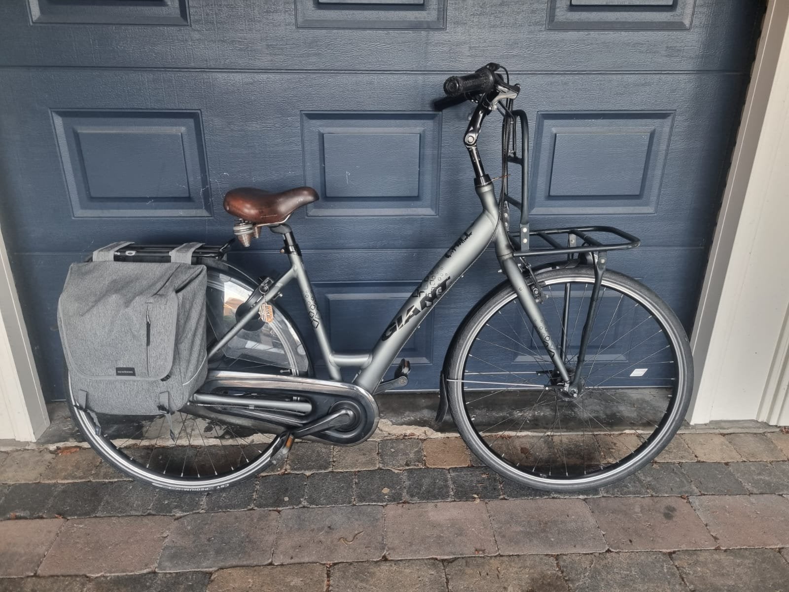 Giant Chill CS2 damesfiets met voordrager Zeer nette staat!, Ophalen, Gebruikt, 47 tot 50 cm, Versnellingen