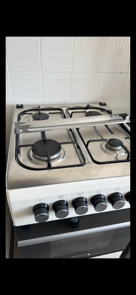 Gasfornuis met oven Wiggo, Witgoed en Apparatuur, Fornuizen, Ophalen, Gebruikt, 4 kookzones, Energieklasse A of zuiniger