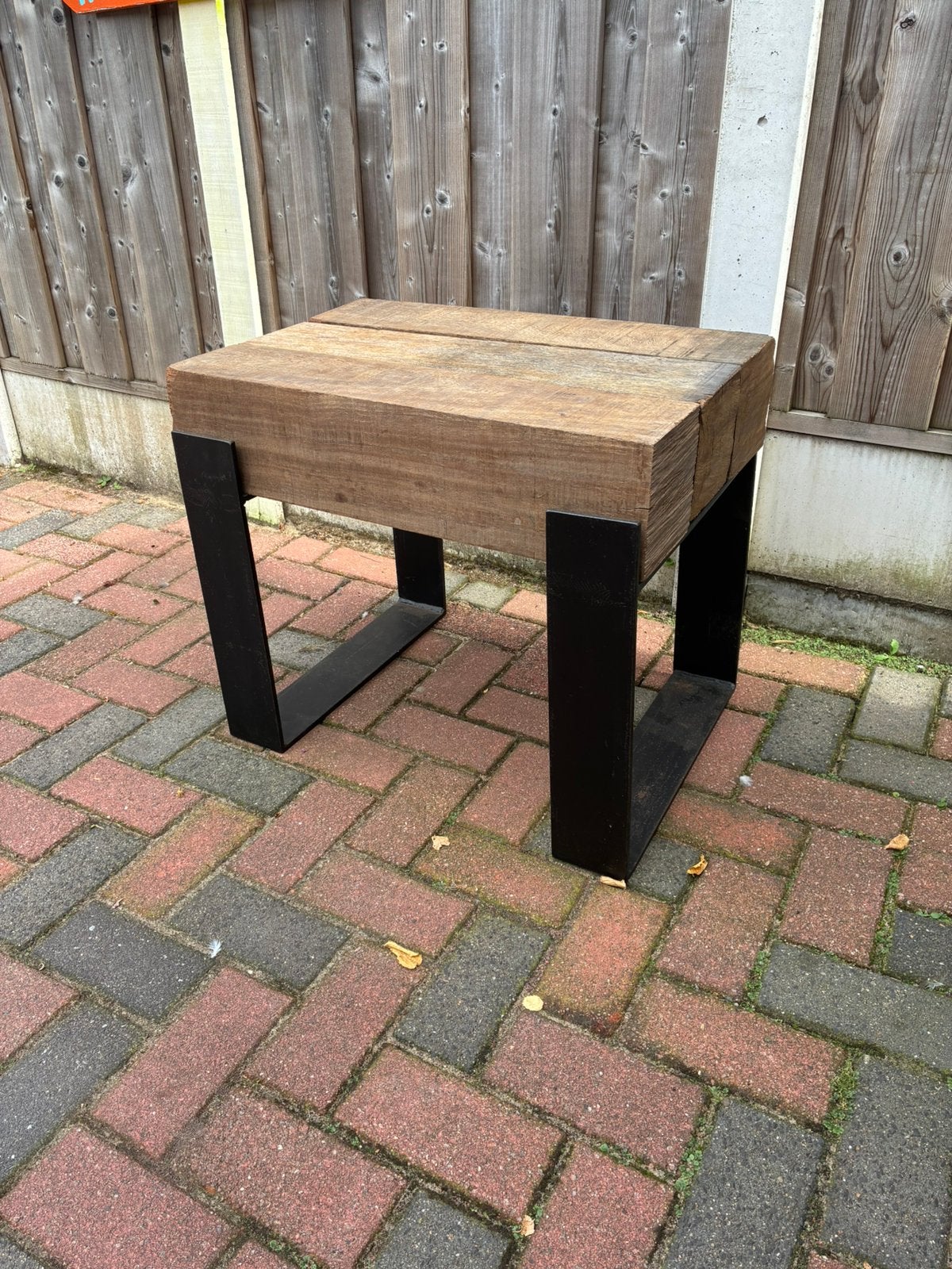 Bielzen tafeltje, Gebruikt, 55 tot 75 cm, Rechthoekig, Hout