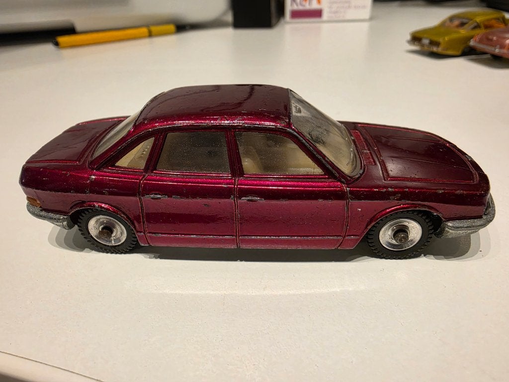 NSU RO80 1/43 dinky toys, Ophalen of Verzenden, Gebruikt, Auto, Dinky Toys