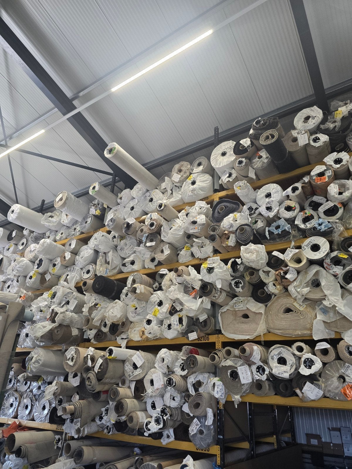 Tapijt: Restanten, Couponnen en Volle Rollen - Zachte Prijs, Modern, Klassiek, Comfortabel, Ophalen of Verzenden, 200 cm of meer
