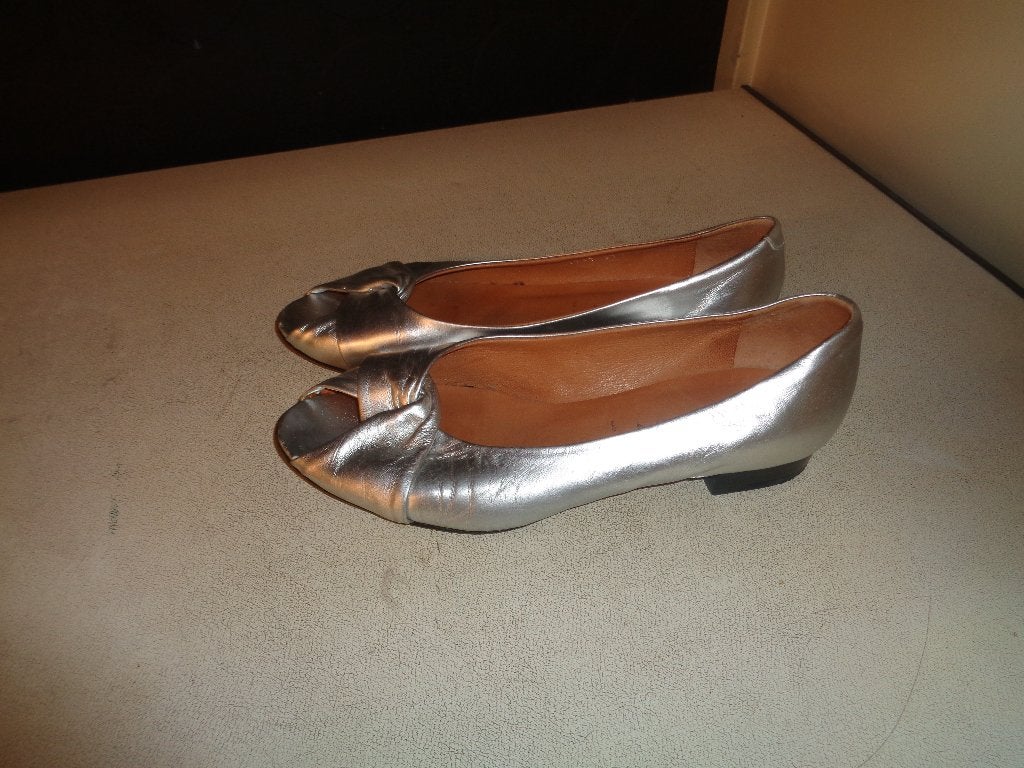 VOLTAN zilverkleurige schoenen - maat 40, Schoenen met lage hakken, Overige kleuren, Verzenden, Zo goed als nieuw