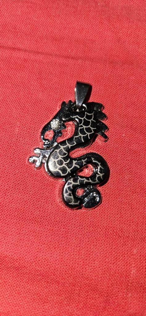 Zwarte Draak Hanger met Strass, Ophalen, Overige materialen, Zwart, Zo goed als nieuw