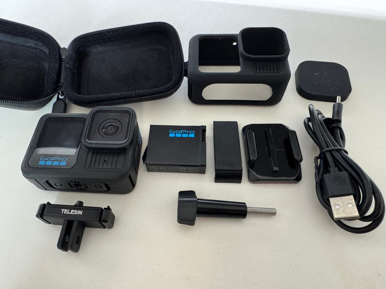 GoPro HERO13 Black + accessoires (zo goed als nieuw!), Ophalen of Verzenden, Zo goed als nieuw, GoPro