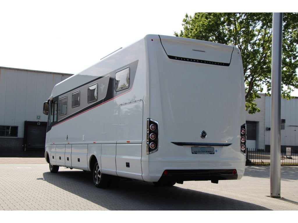 Niesmann+Bischoff Flair 920 EK - 204PK AUT - E&P - V, Caravans en Kamperen, Campers, Niesmann+Bischoff, Buitenlamp, 9 tot 10 meter