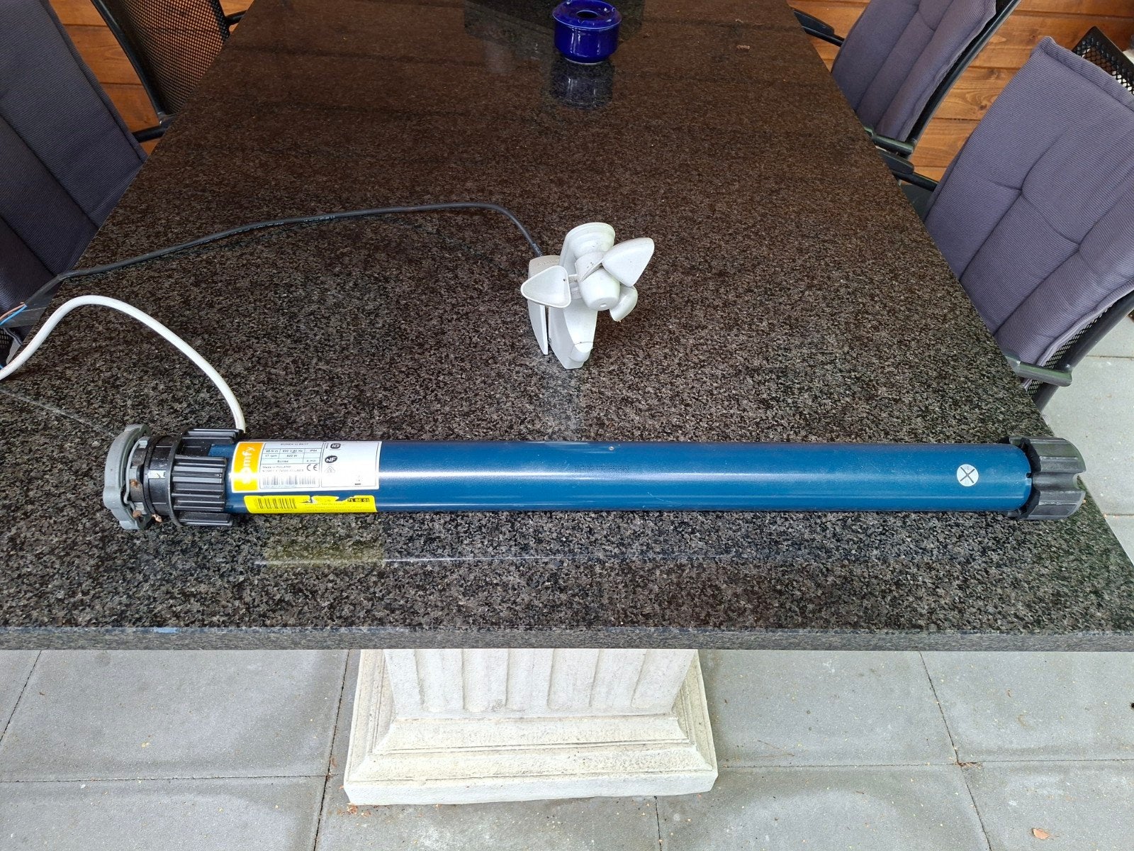 Somfy Sunea IO 85/17 rolluikmotor met afstandsbediening, Doe-het-zelf en Verbouw, Rolluiken, Gebruikt, Overige kleuren, 150 tot 200 cm