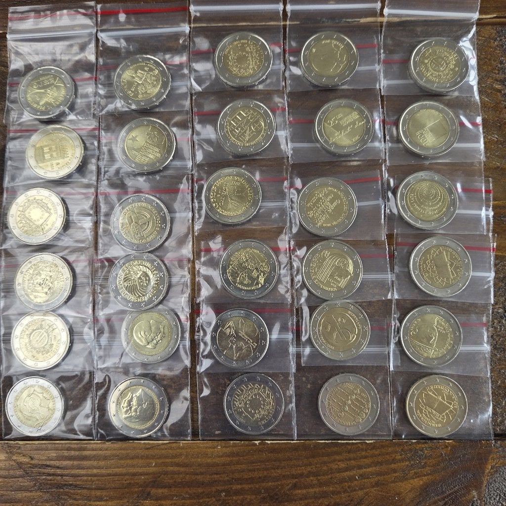20260063: 30X UNC Herdenkingsmunten voor €80 | €2 |, Ophalen of Verzenden, Overige landen, 2 euro, Losse munt