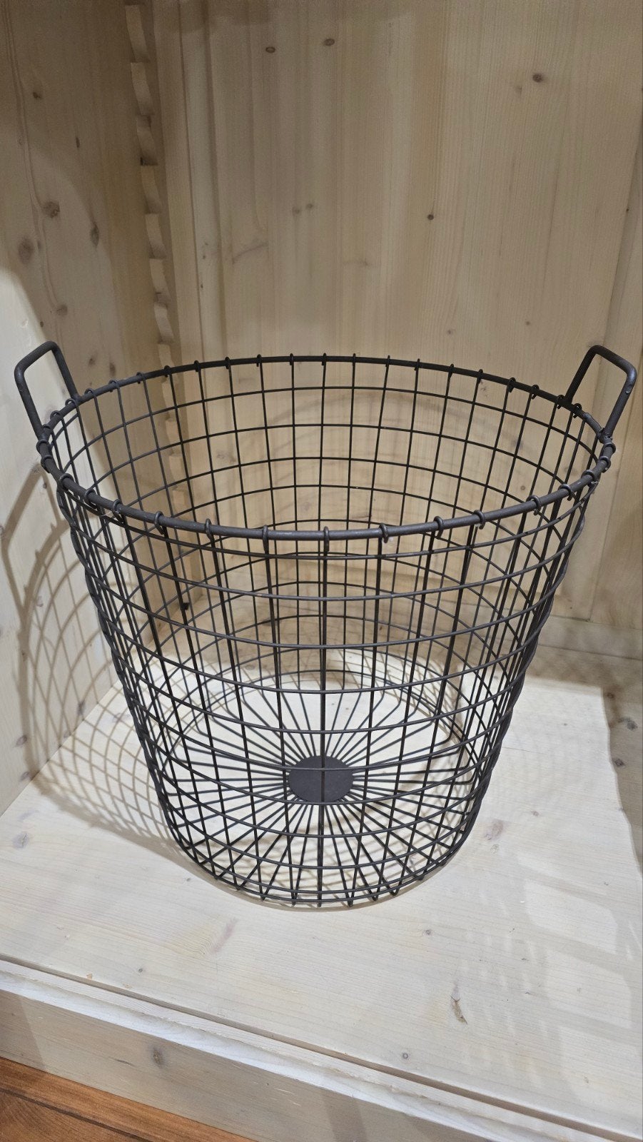 Grote ijzeren mand - Hoogte 40cm, Doorsnee 46cm, Ophalen, Met handvatten, Gebruikt, Mand