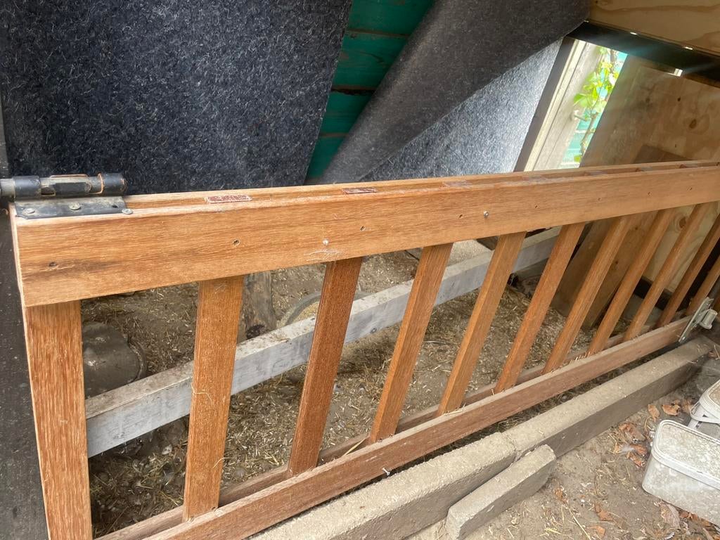 Hardhouten poort incl beslag, Tuin en Terras, Ophalen, 150 tot 200 cm, Zo goed als nieuw, Draaipoort
