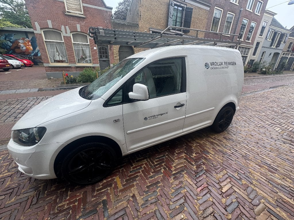 Volkswagen Caddy | RVS imperiaal | Trekhaak | Zwarte velgen, Euro 5, Stof, Zwart, 4 cilinders