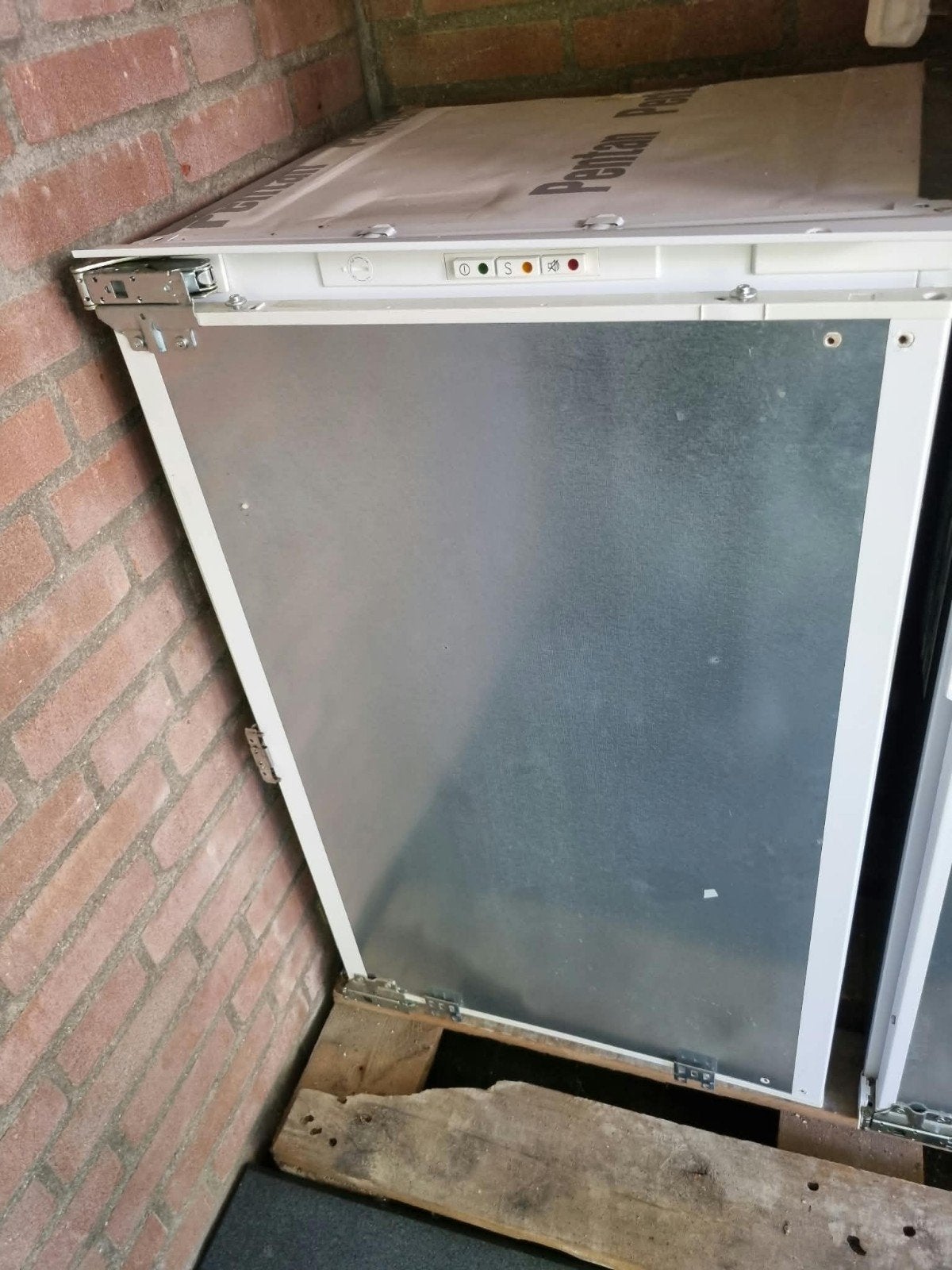 Bosch Inbouw diepvries., 200 liter of meer, Ophalen, Zo goed als nieuw, Met vriesvak