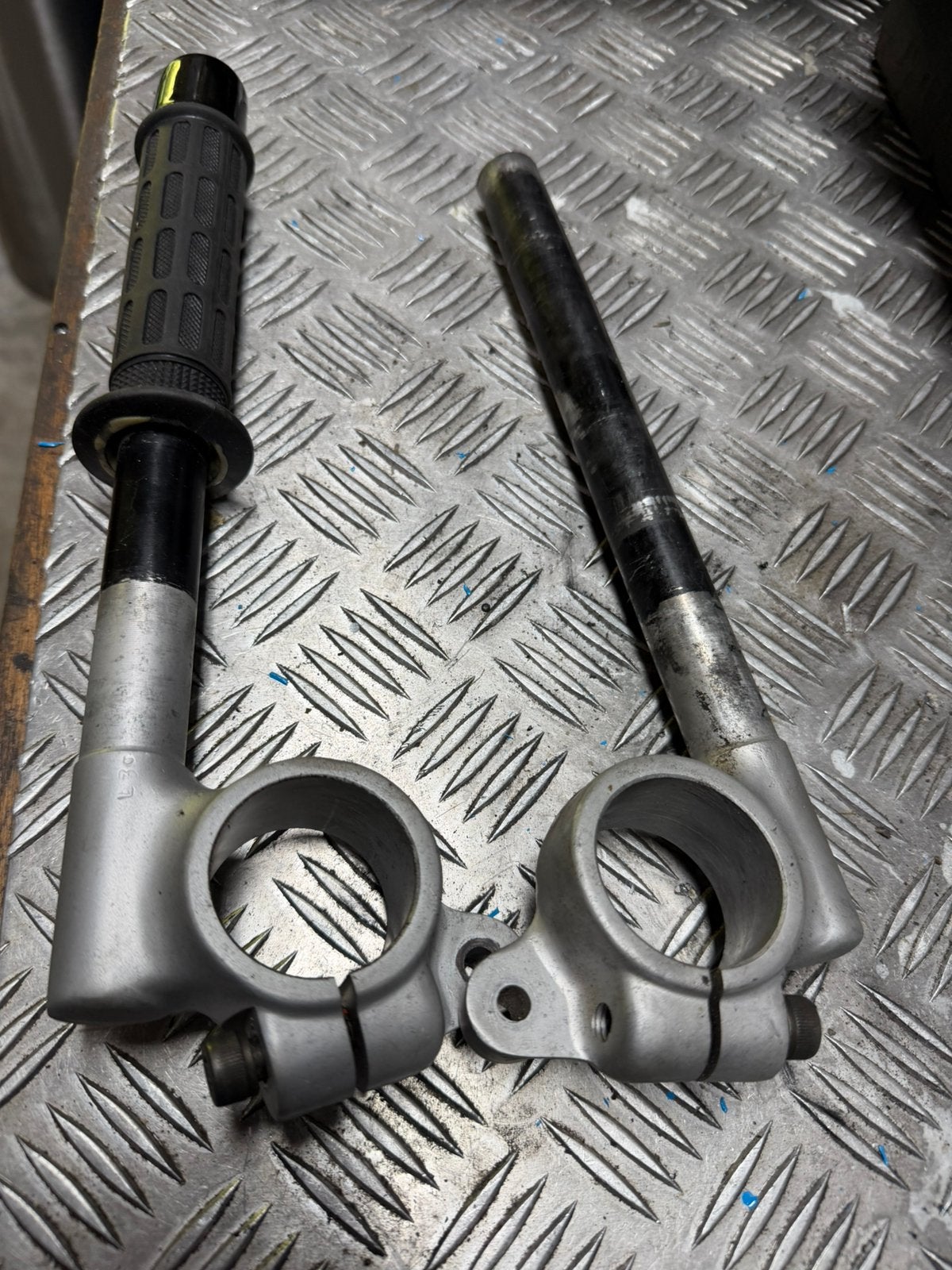 Suzuki Slabby GSXR remklauw kroonplaat T-Stuk clipons clipon, Ophalen of Verzenden, Gebruikt