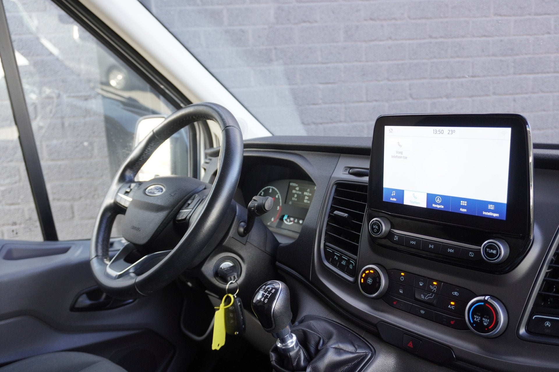 Ford Transit 2.0 TDCI 130PK L2H2 MHEV EURO 6 - Airco - Navi, Auto's, Voorwielaandrijving, Stof, 4 cilinders, 2500 kg