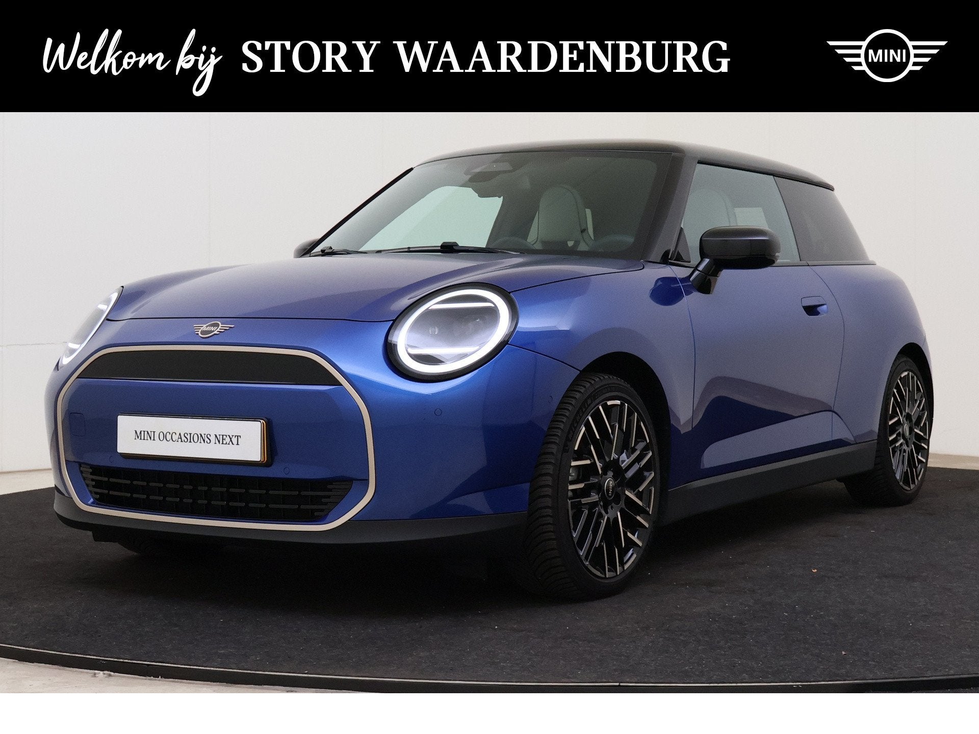 MINI Hatchback Cooper E / Favoured / Pakket M / Favoured / P, Auto's, Dealer onderhouden, Gebruikt, Beige, Met garantie (alle)