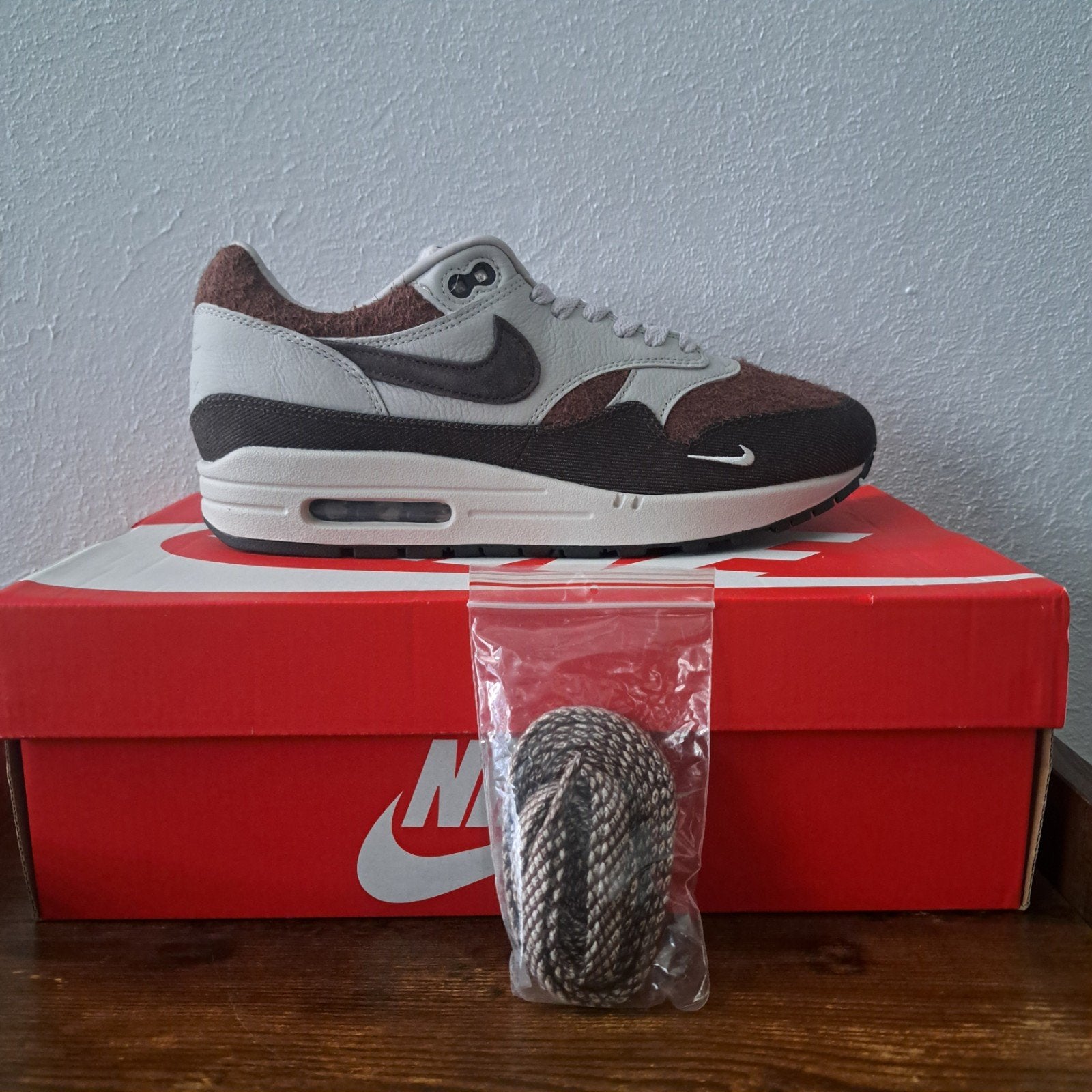 Nike Air Max 1 'Velvet Brown' sneakers, Bruin, Nike, Nieuw, Ophalen of Verzenden