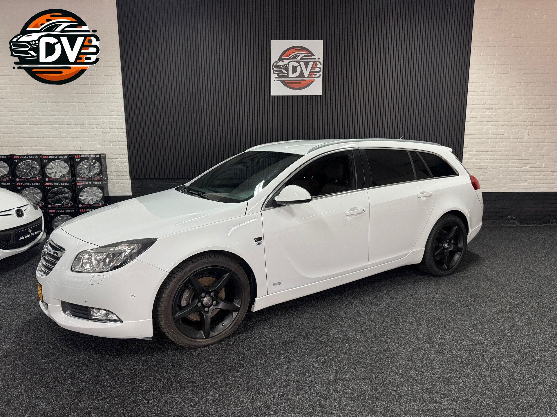 Opel Insignia Sports Tourer 2.0 T OPC LINE AUTOMAAT STL VERW, Auto's, Opel, 4 cilinders, Leder en Stof, Wit, Nieuw