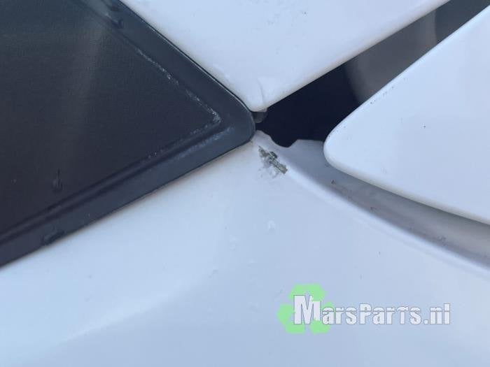 Scherm rechts-voor van een Citroen Berlingo (EWP), Gebruikt, -, Ophalen of Verzenden, -