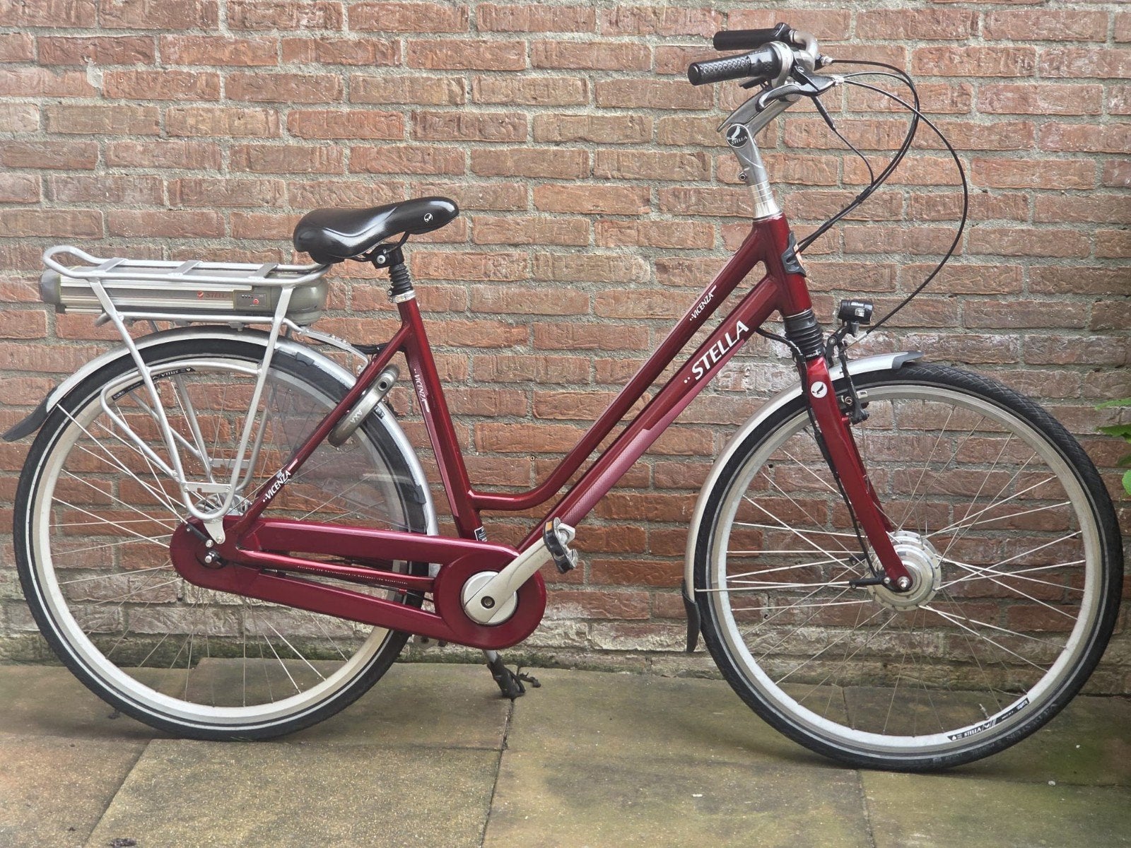 Stella Vicenza elektrische damesfiets Framemaat M, Fietsen en Brommers, Elektrische fietsen, 51 tot 55 cm, Ophalen, Gebruikt, 50 km per accu of meer