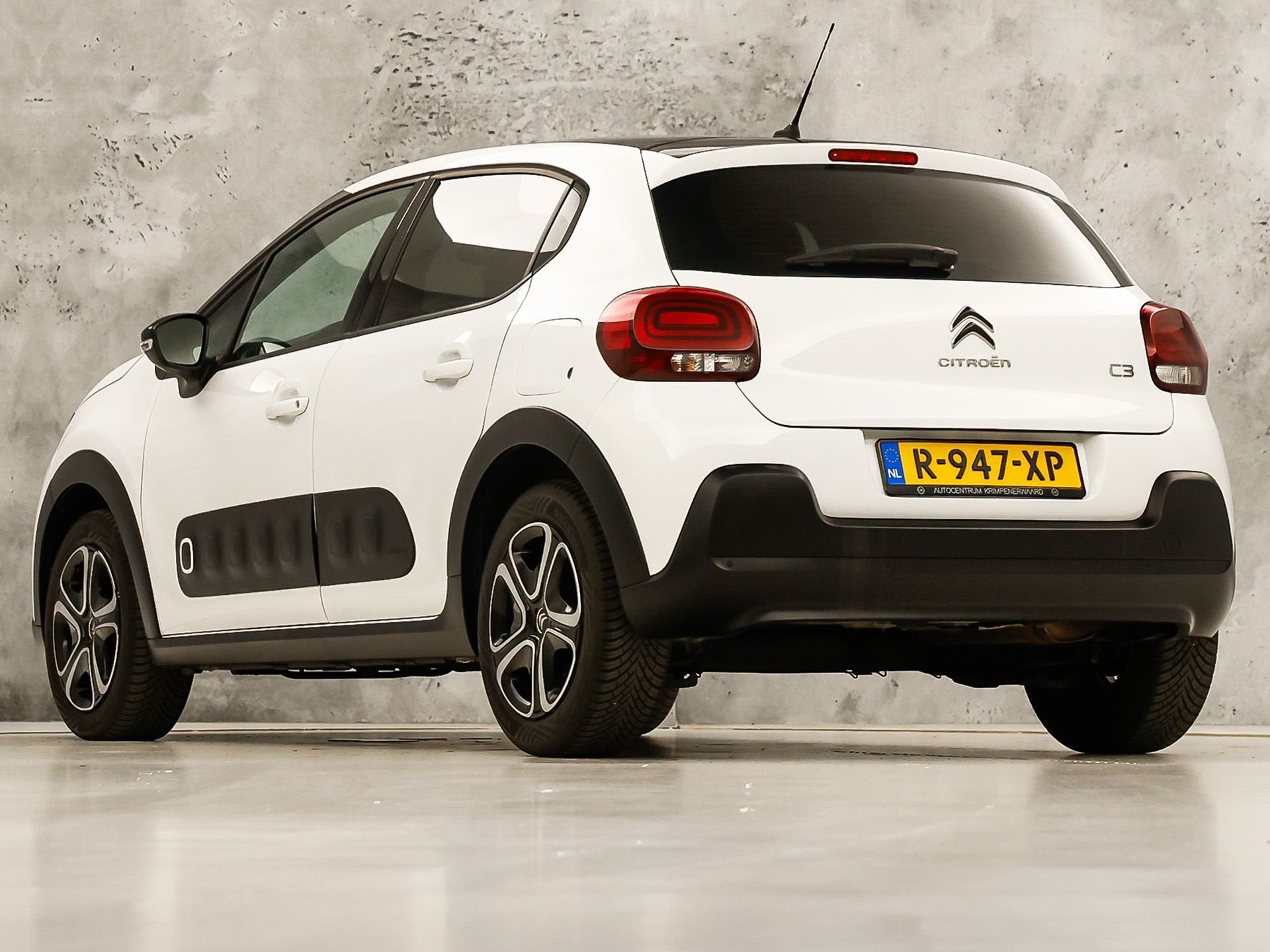 Citroën C3 1.2 PureTech S&S Shine Sport 110Pk (APPLE CARPLA, Auto's, Voorwielaandrijving, 1199 cc, Wit, Bedrijf