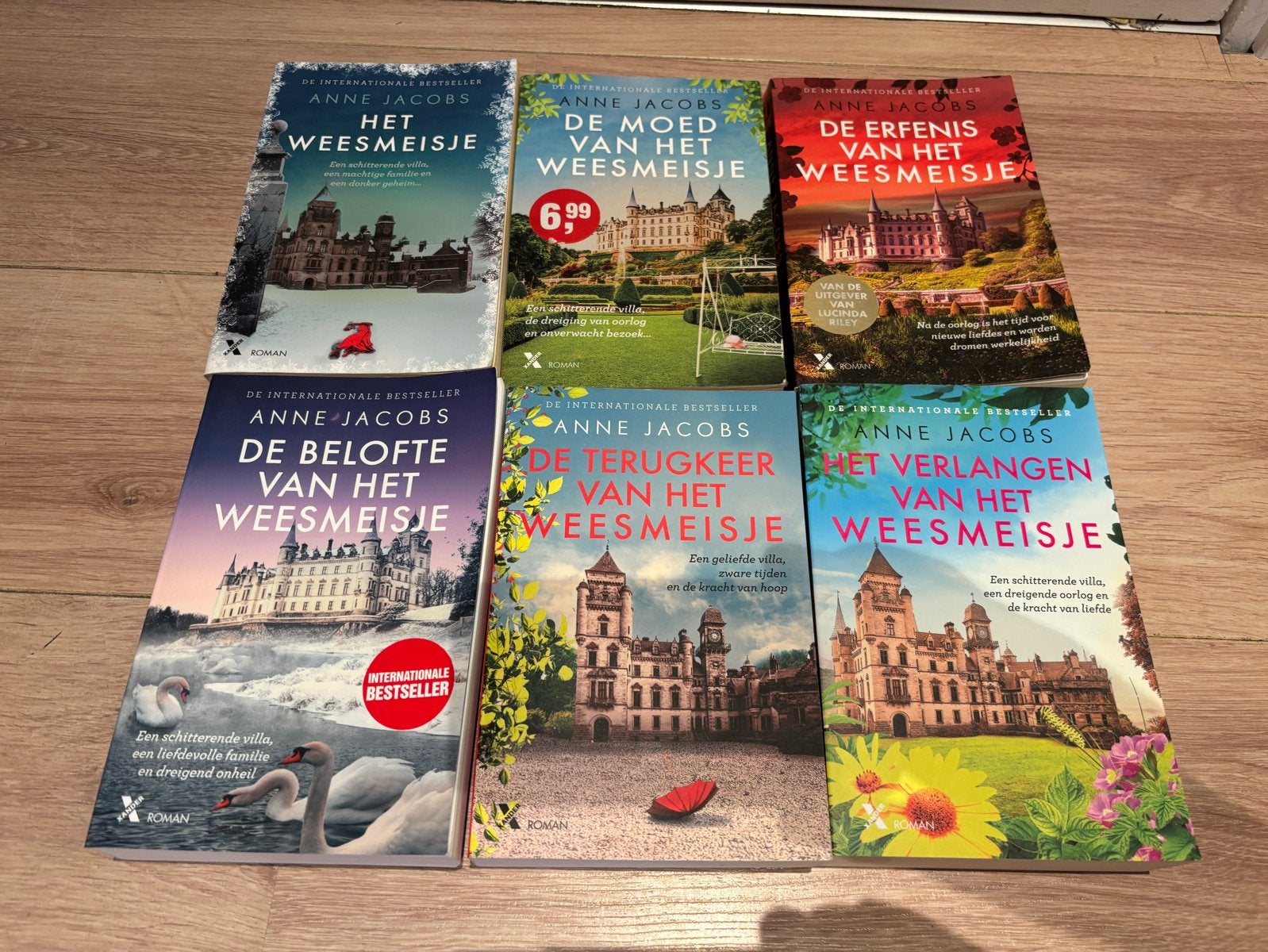 Complete serie Het Weesmeisje - Anne Jacobs (6 boeken), Ophalen of Verzenden, Gelezen, Nederland