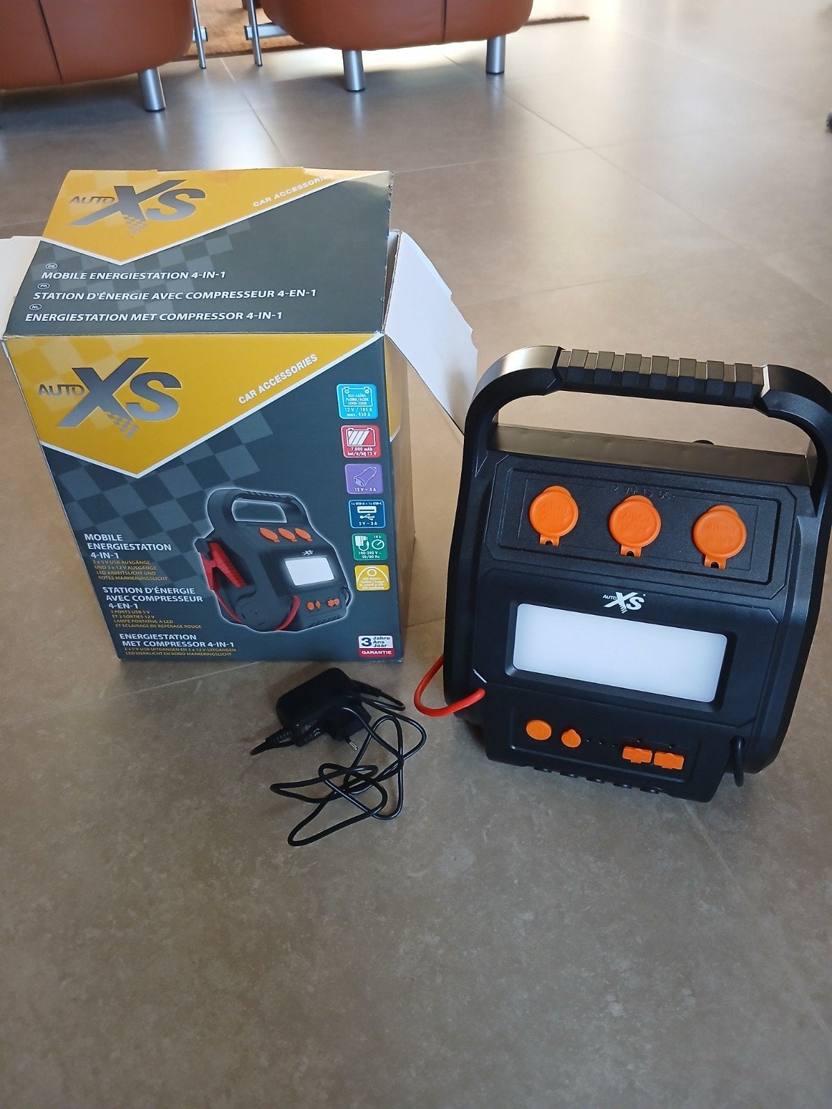 Auto XS Energiestation met compressor. 4 - in - 1  Nieuw in, Ophalen of Verzenden, Nieuw