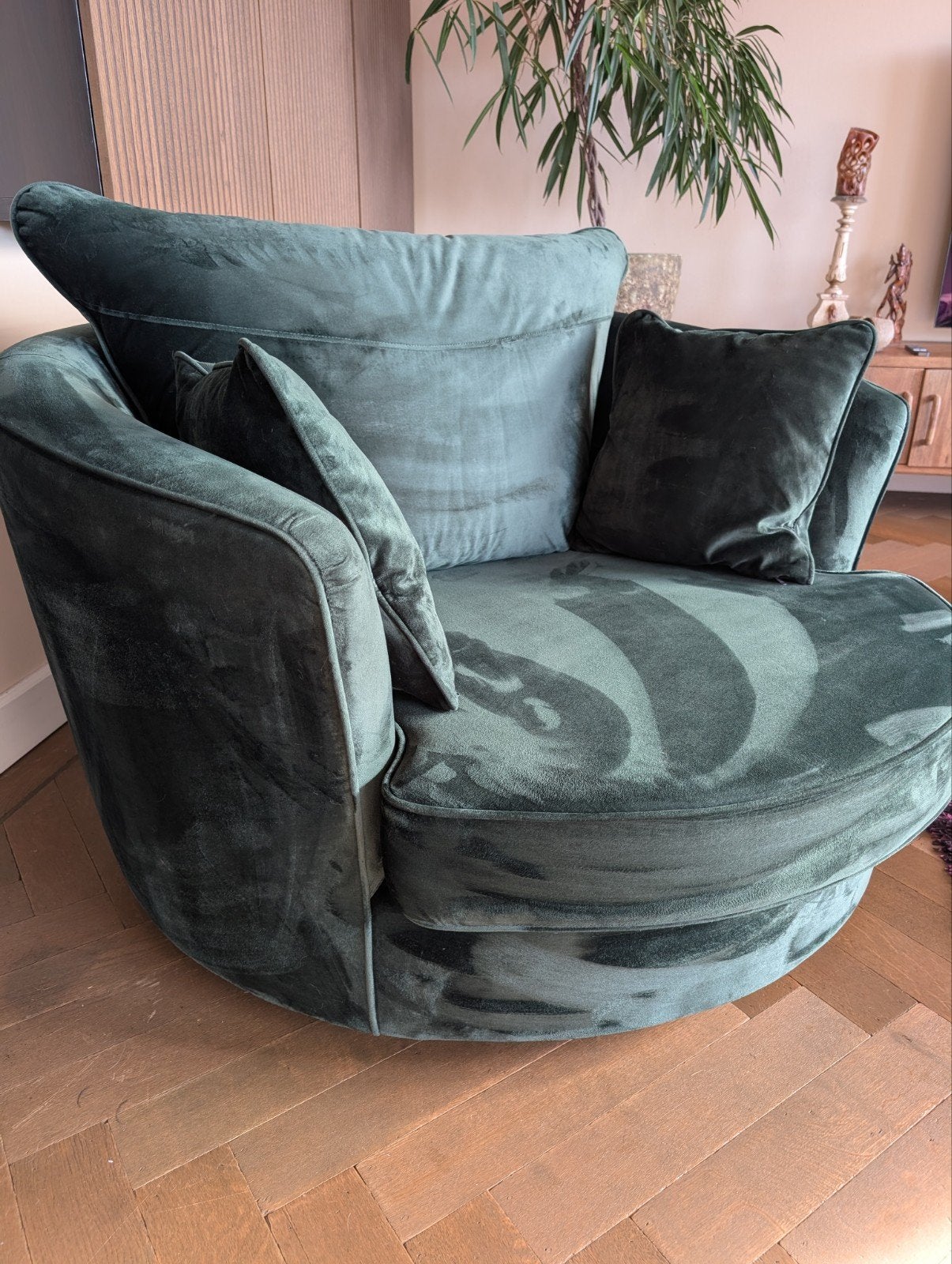 Prachtige Groene Velvet Loveseat - Naduvi, Ophalen, Eenpersoons, 125 tot 150 cm, Zo goed als nieuw