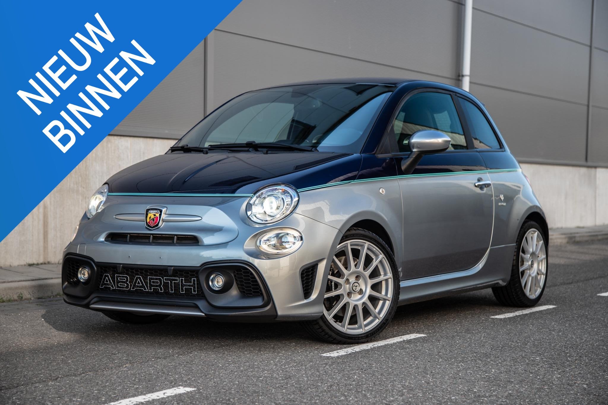Abarth 695 1.4 T-Jet Rivale | Akrapovic | Beats | Nieuwe Dis, Auto's, Abarth, Voorwielaandrijving, Stof, Gebruikt, Automatische klimaatregeling