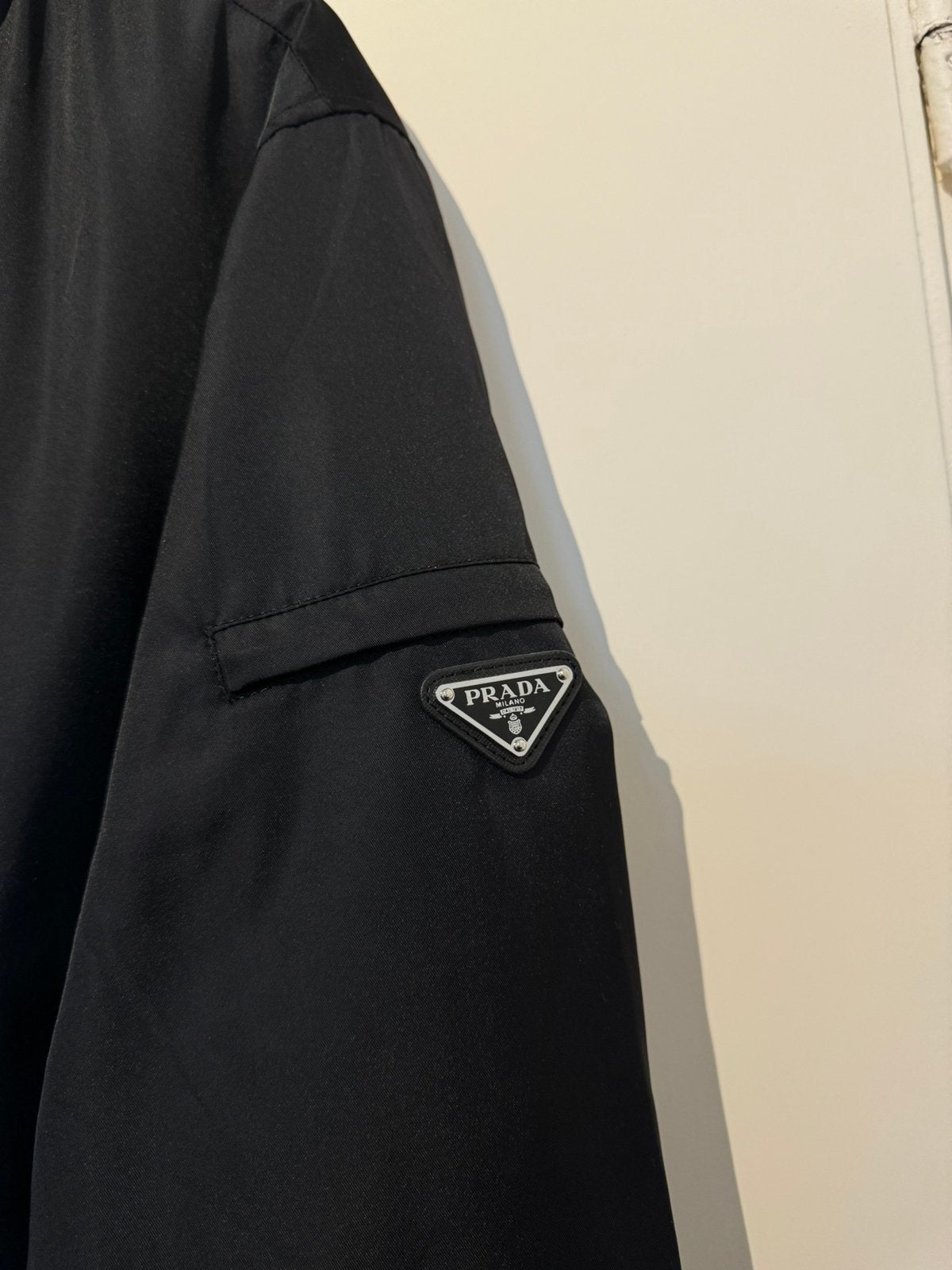 Prada jas, Ophalen of Verzenden, Zo goed als nieuw, Maat 56/58 (XL), Zwart