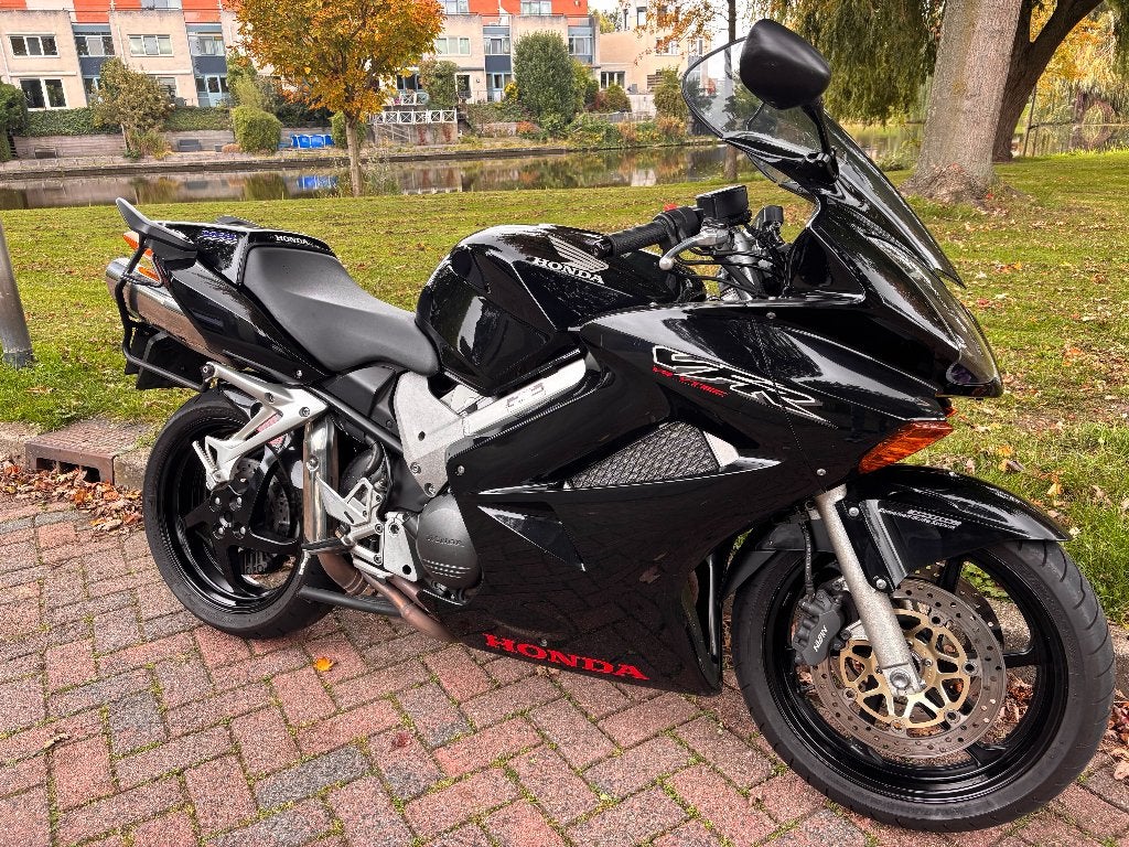 Honda VFR 800, 4 cilinders, Motorrijbewijs A, Gebruikt, Meer dan 35 kW