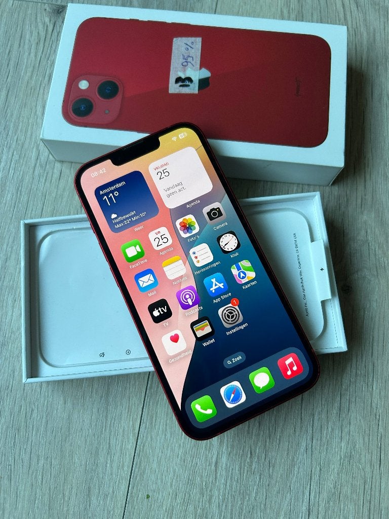 Apple iPhone 13 Red met doos 128GB met accessoires €222, 128 GB, IPhone 13, Ophalen of Verzenden, Zo goed als nieuw