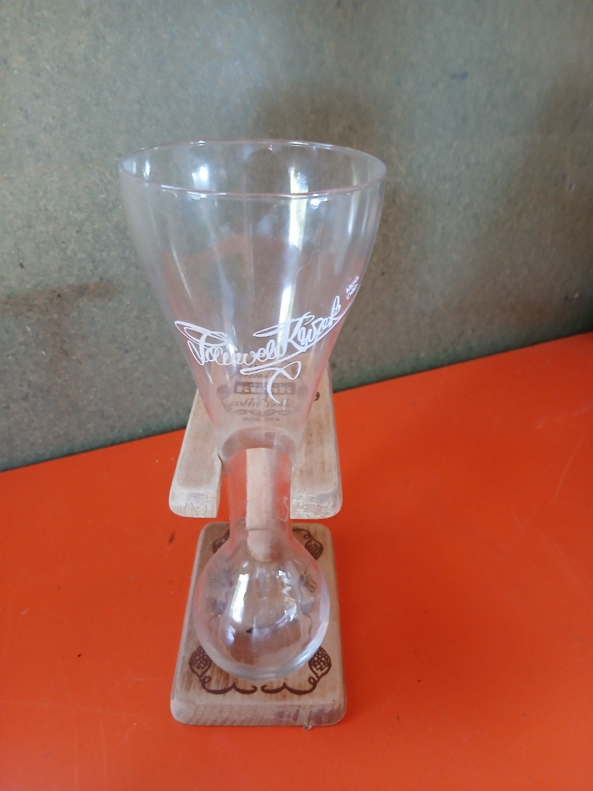 Kwak bierglas met houten houder - Uniek verzamelobject, Ophalen of Verzenden
