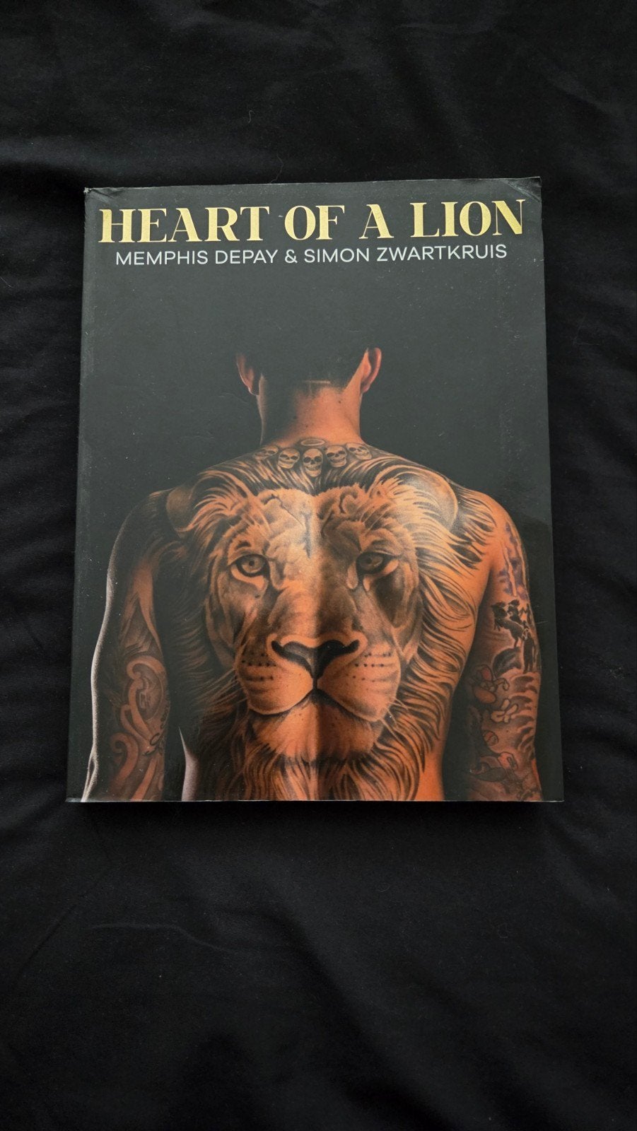 Memphis Depay - Heart of a lion, Memphis Depay; Simon Zwartkruis, Nieuw, Ophalen of Verzenden, Sport