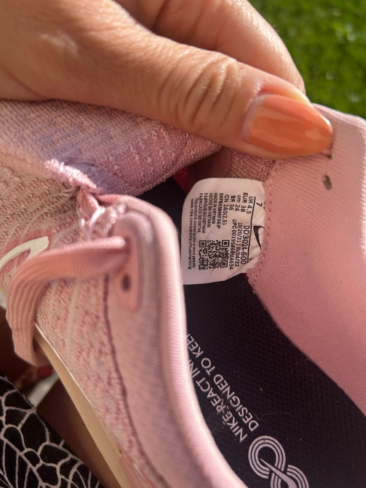 Als nieuwe Nike hardloopschoenen 1x gedragen, Roze, Ophalen of Verzenden, Zo goed als nieuw, Roze, Sportschoenen
