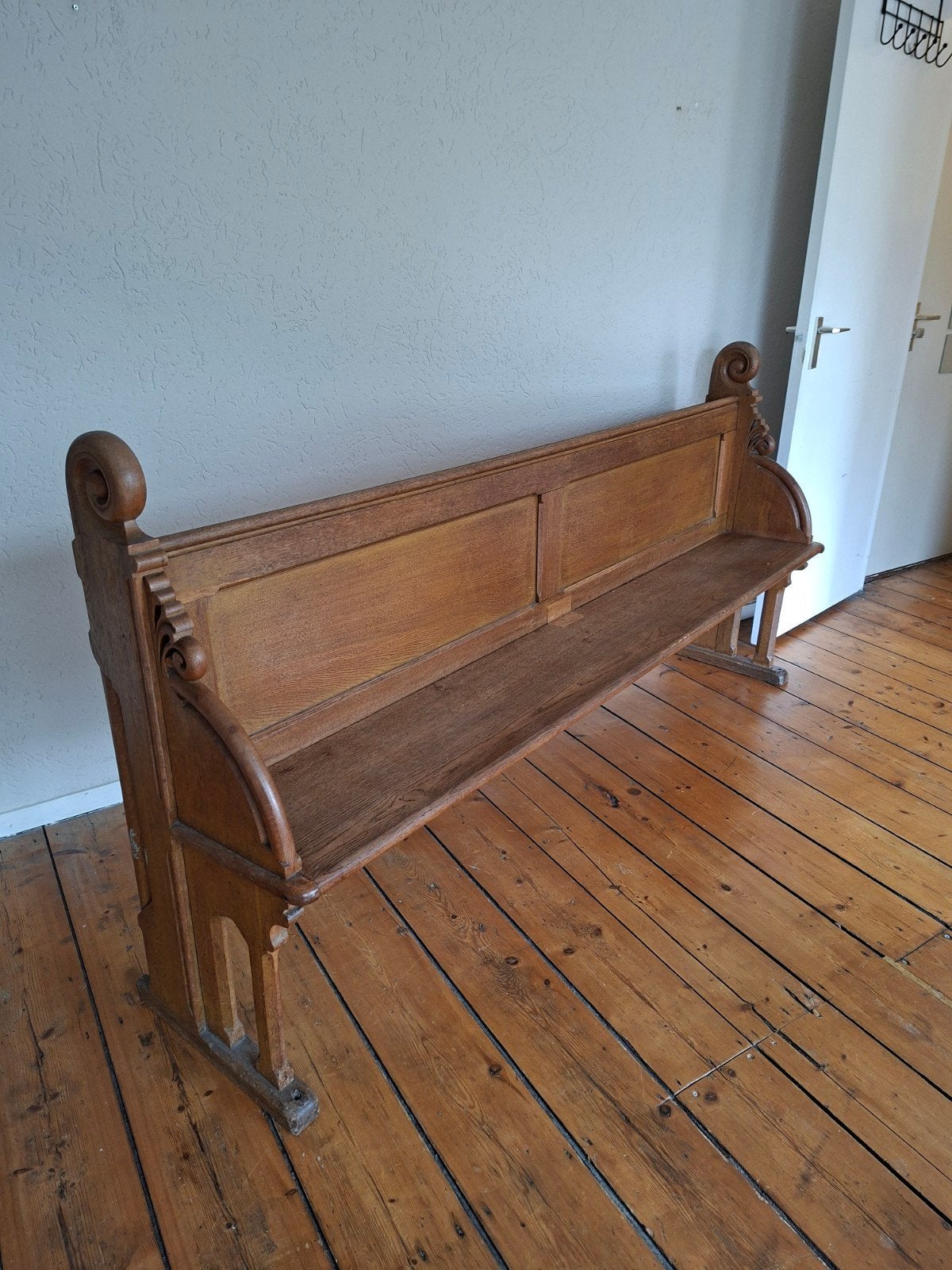 Antieke houten kerkbank - uniek meubelstuk, Ophalen of Verzenden