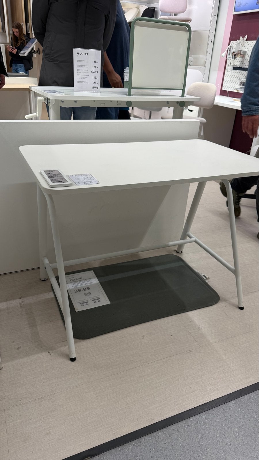 Nieuw in doos!! IKEA GLADHÖJDEN zit-sta bureau wit 100x60cm, Huis en Inrichting, Ophalen, Zit-sta bureau, Nieuw, IKEA