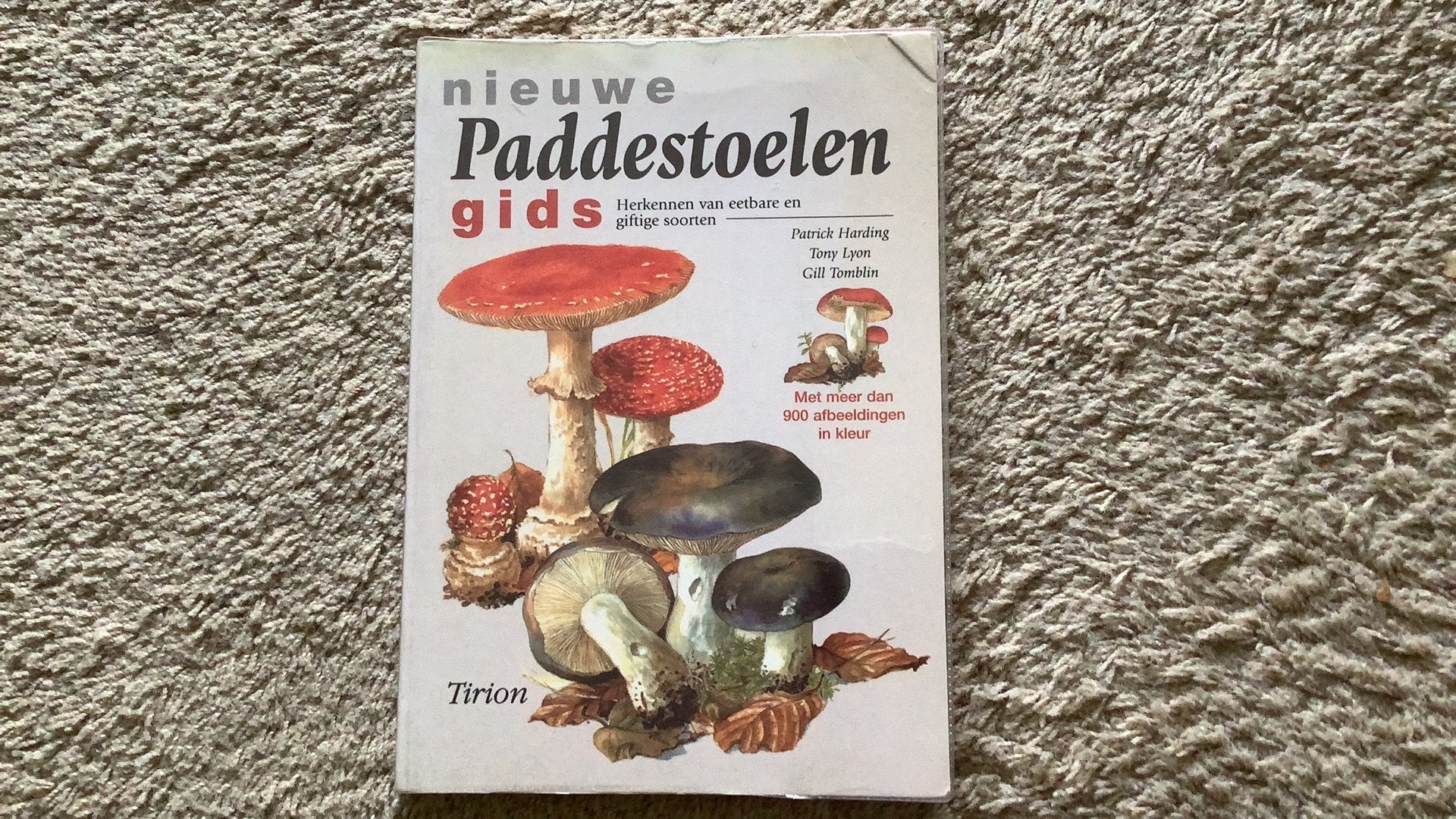 Nieuwe Paddestoelengids. Eetbare en giftige soorten. 1997, P. Harding, Ophalen of Verzenden, Zo goed als nieuw, Vogels