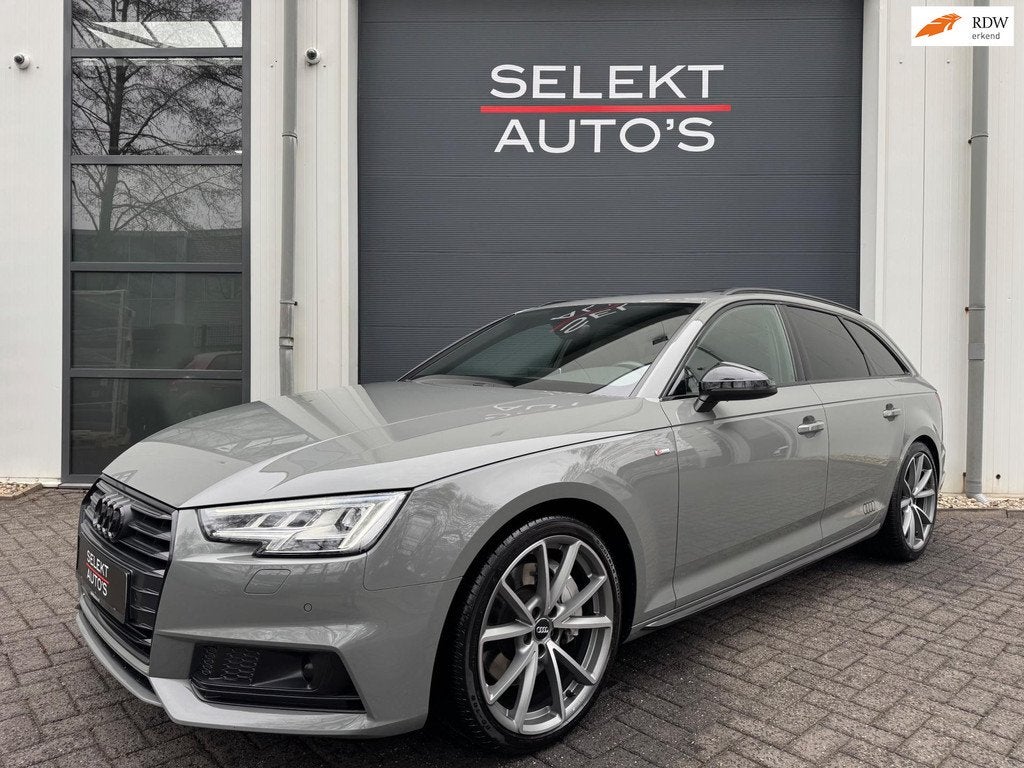 Audi A4 Avant 2.0 TFSI MHEV Quattro Sport S line Black Editi, Auto's, Audi, Automaat, 15 km/l, Gebruikt, Euro 6