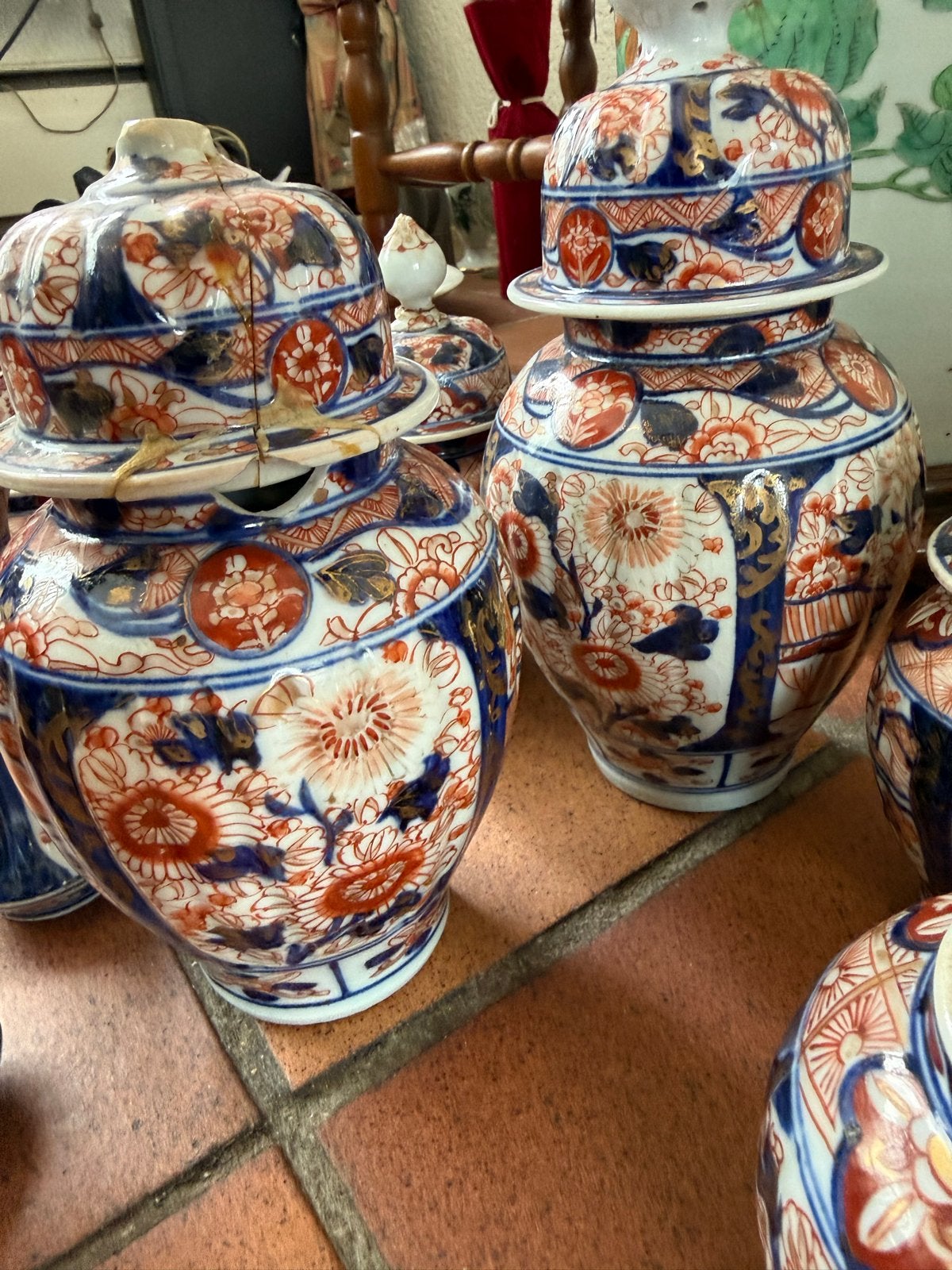 Antieke Imari vazen en potten - deels beschadigd, Ophalen