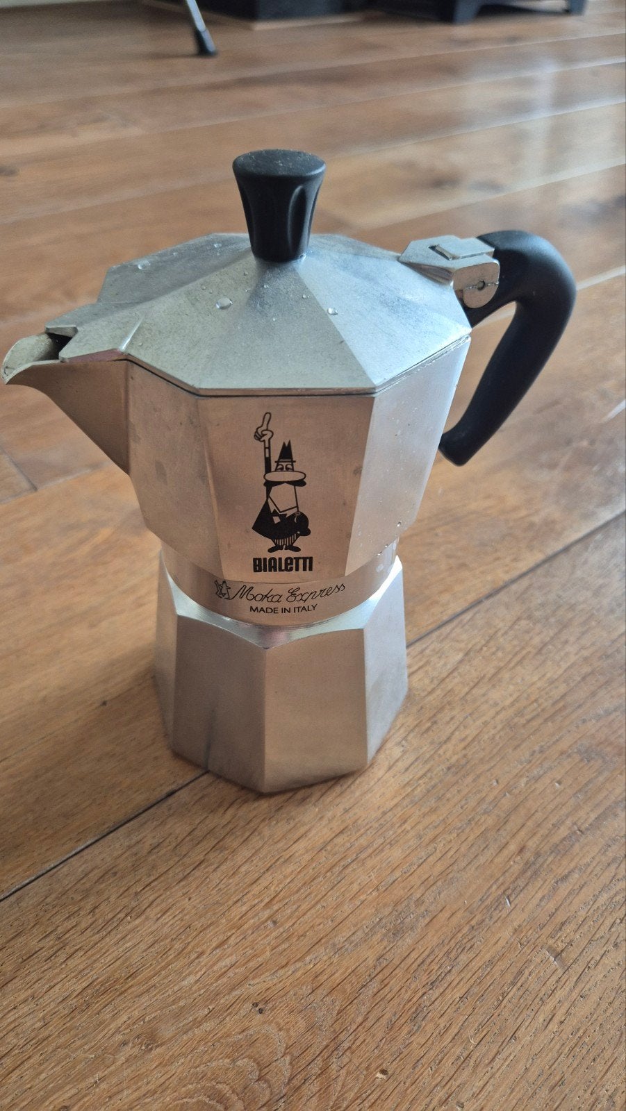 Bialetti Moka Express 4 kops percolator 185ml, Witgoed en Apparatuur, Koffiezetapparaten, Gebruikt, Overige modellen, Gemalen koffie