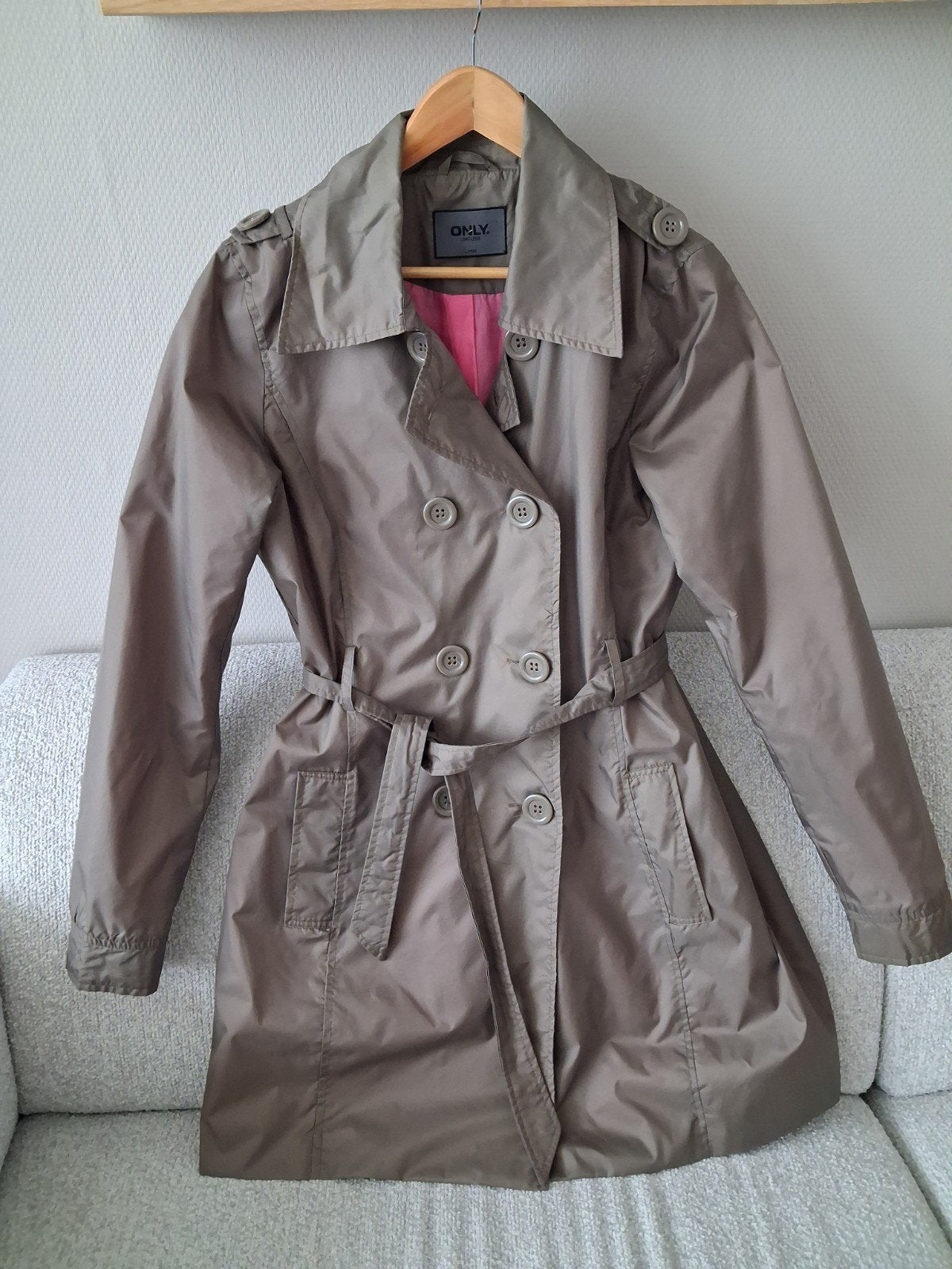 Zomer jas # trenchcoat # wind jack van Only , maat M/L, Kleding | Dames, Jassen | Zomer, Ophalen of Verzenden, Zo goed als nieuw
