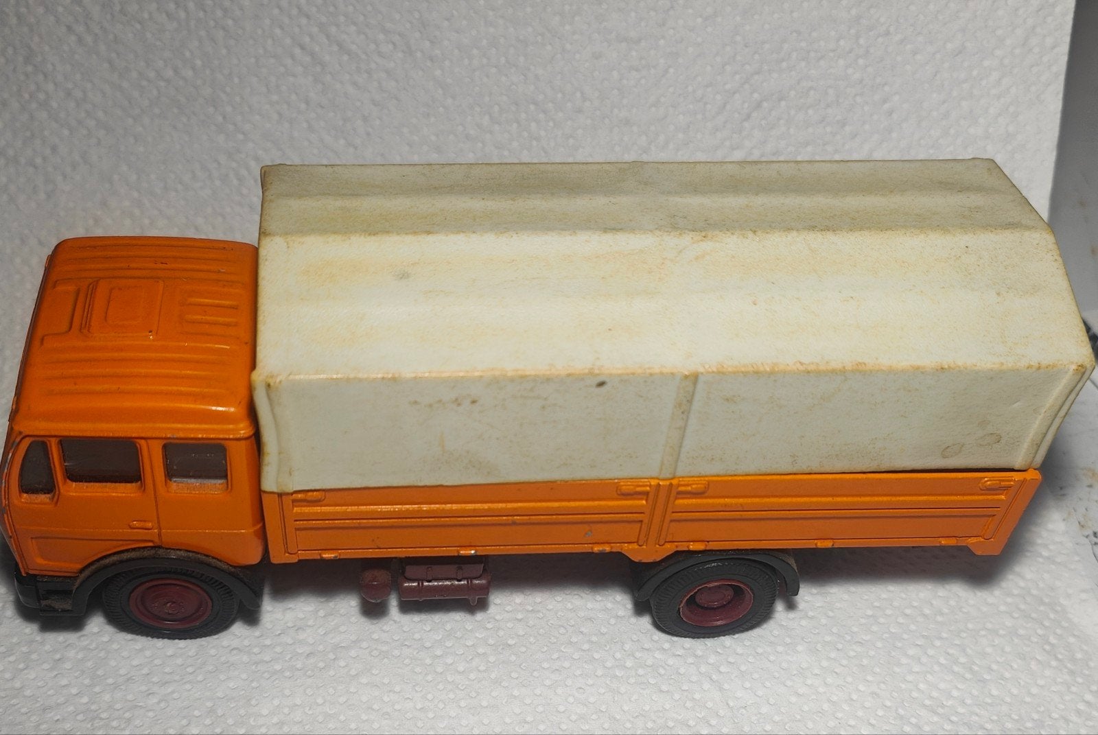Metalen vintage NZG schaalmodel van een Mercedes vrachtwagen, Ophalen of Verzenden
