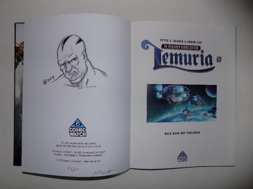 Lemuria - 03_HC_L_Race naar het verleden [27_50, tekening], Boeken, Eén stripboek, Ophalen of Verzenden, Zo goed als nieuw, Akbar, Rully