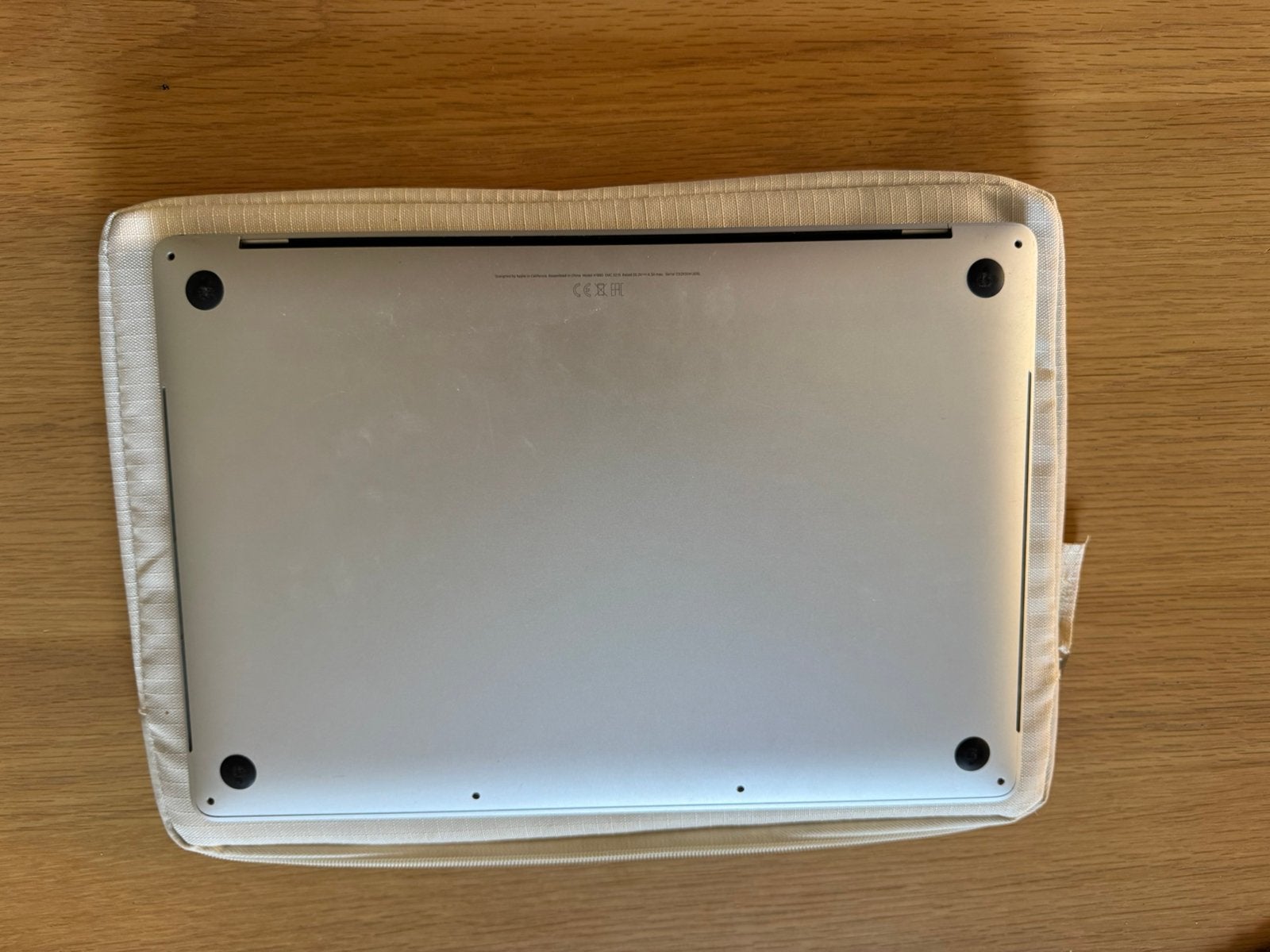 MacBook Pro 16 Inch A1990 Waterschade, Computers en Software, MacBook Pro, 2 tot 3 Ghz, Ophalen of Verzenden, 16 inch