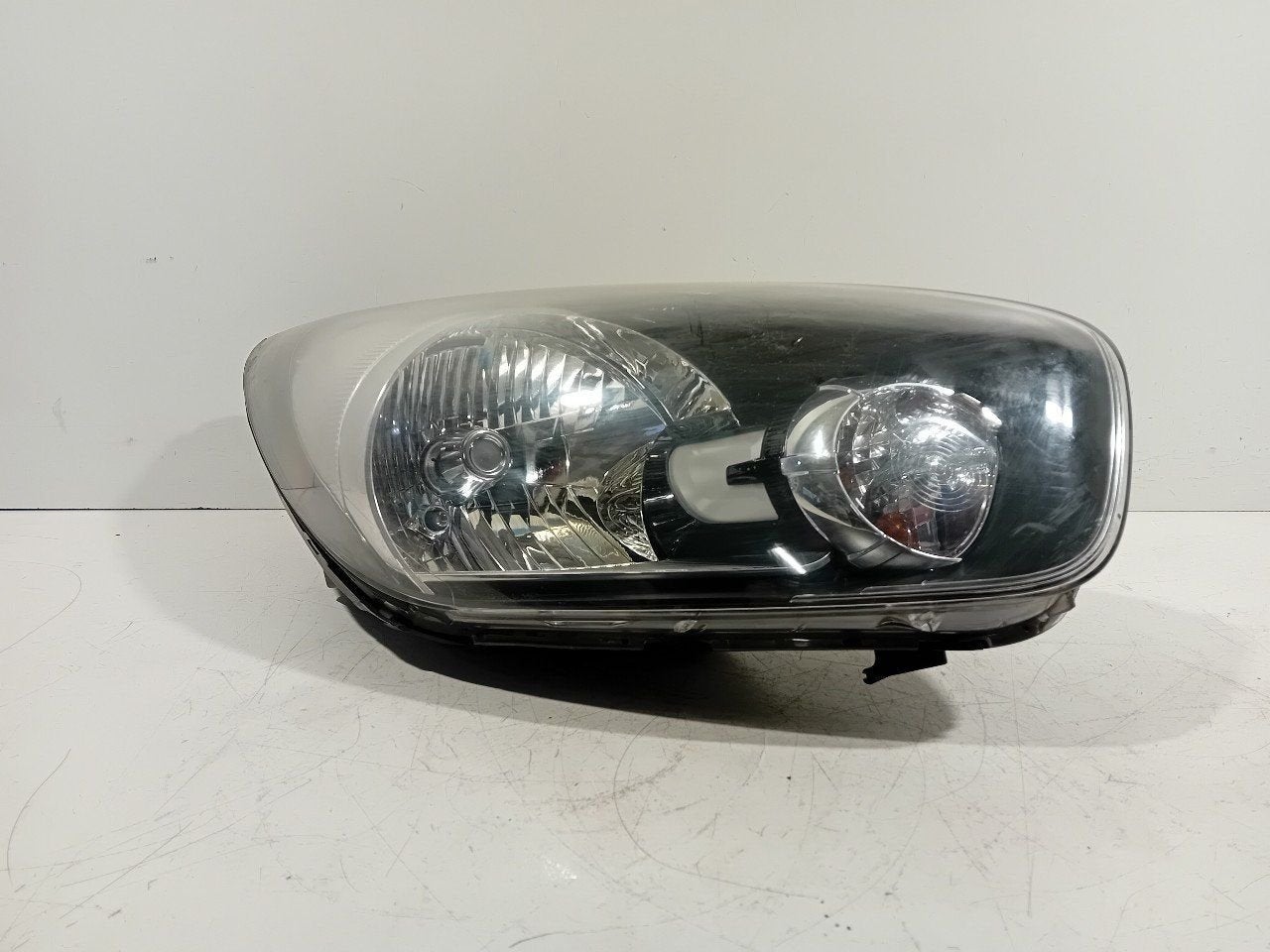 Koplamp rechts Kia Picanto, Onderdelen@venauto.nl, Van der Ven Autorecycling B.V., Ettenseweg 76, 4706 PB Roosendaal, The Netherlands