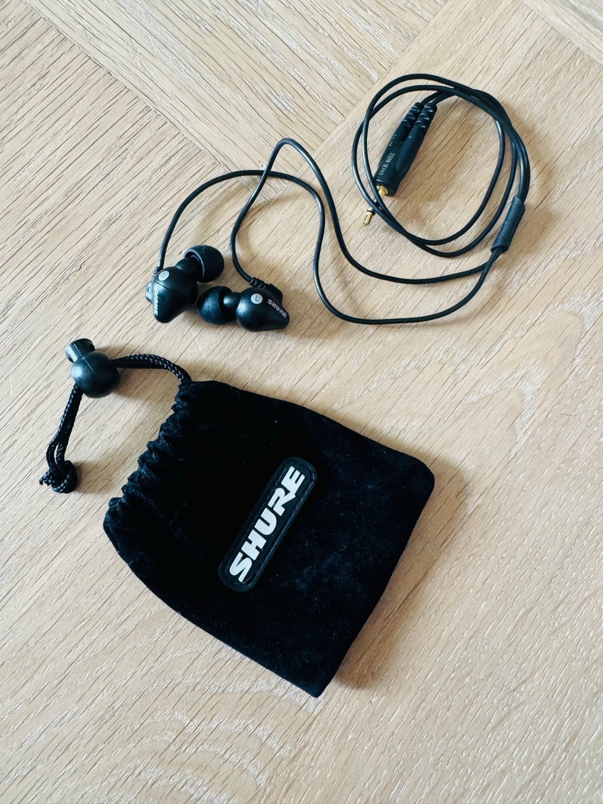 Shure SE215 In-ear Hoofdtelefoon met Draagtasje, In-ear, Shure, Ophalen of Verzenden, Zo goed als nieuw