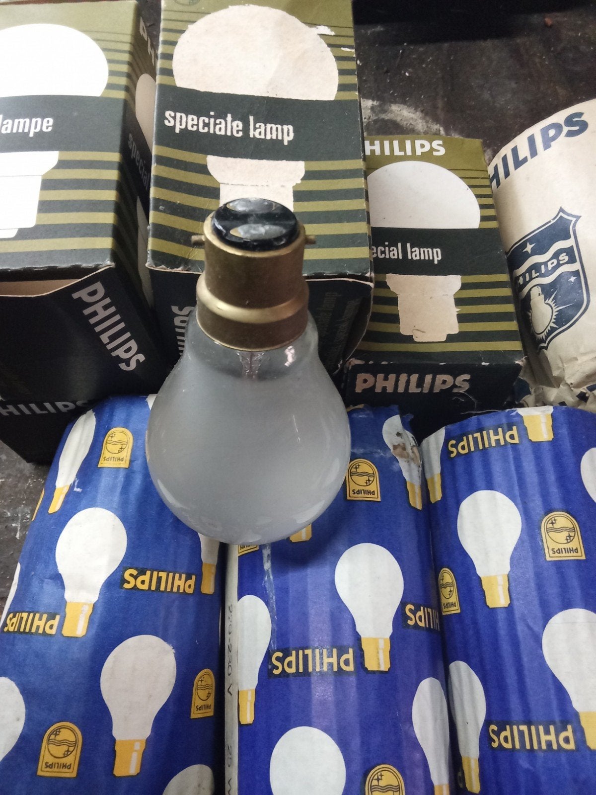Vintage Philips Gloeilampen - met bajonet fitting, Ophalen of Verzenden