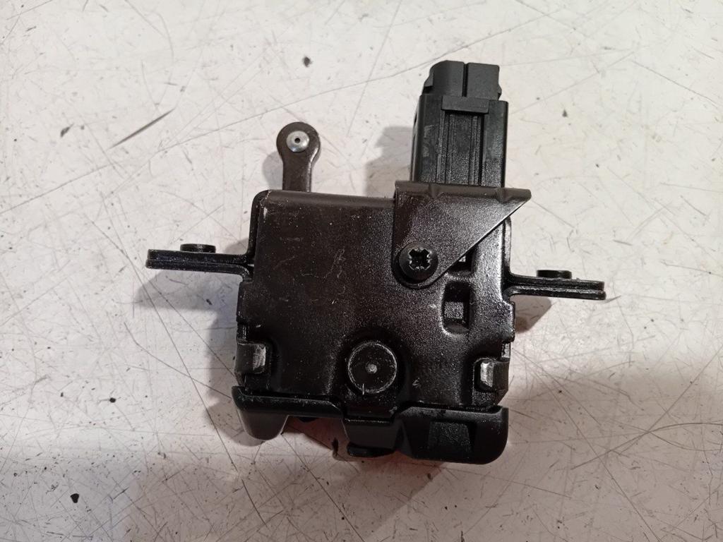 Foto 5 van Slot mechaniek kofferdeksel achterklep elektrisch BMW Z3